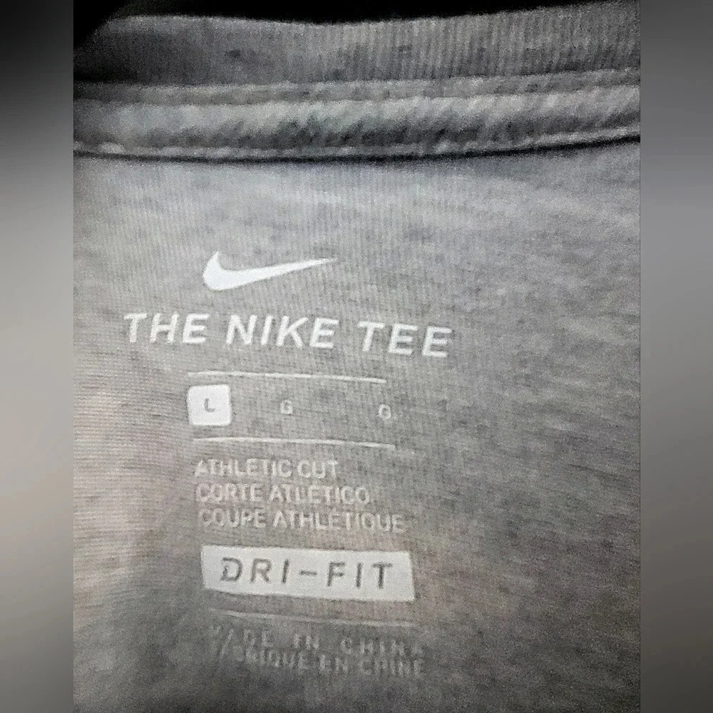 Nike - EUC - Dri-Fit, Gray, Long Sleeve T- Shirt,  Athletic Cut, Unisex,  Size L